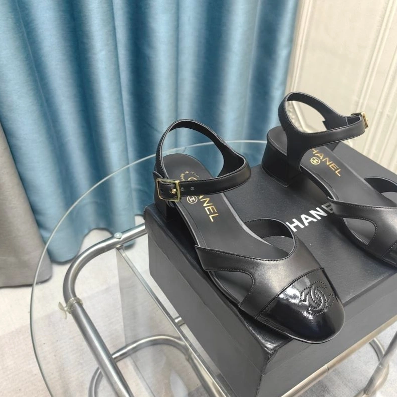 Unique Chxnxl Sandals 123008