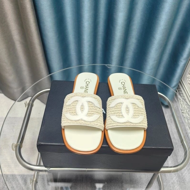Chxnxl Slippers Bright 122746