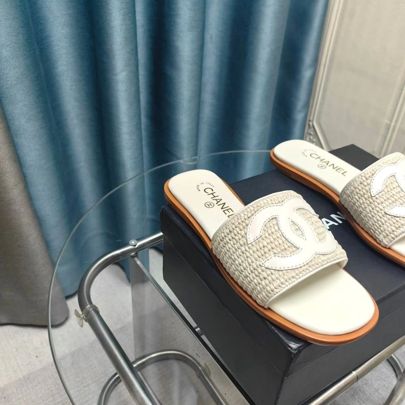 Chxnxl Slippers Bright 122746