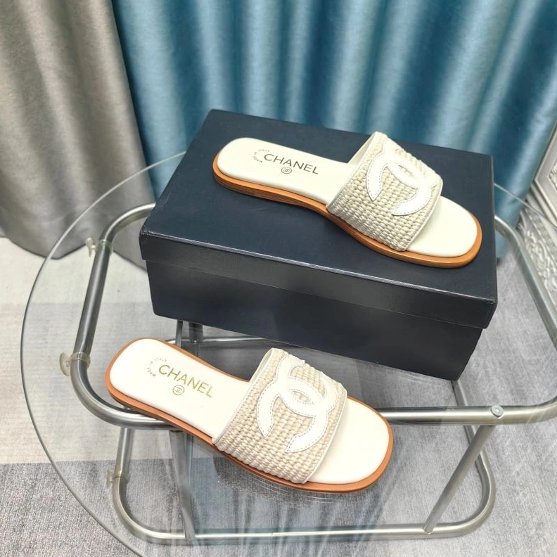 Chxnxl Slippers Bright 122746