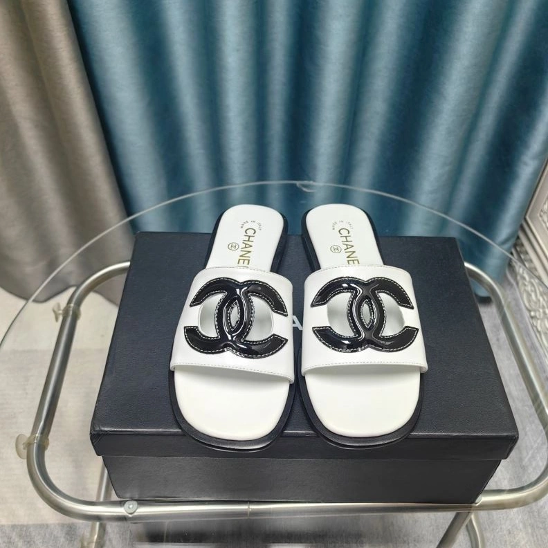 Chxnxl Slippers Sophisticated 122724