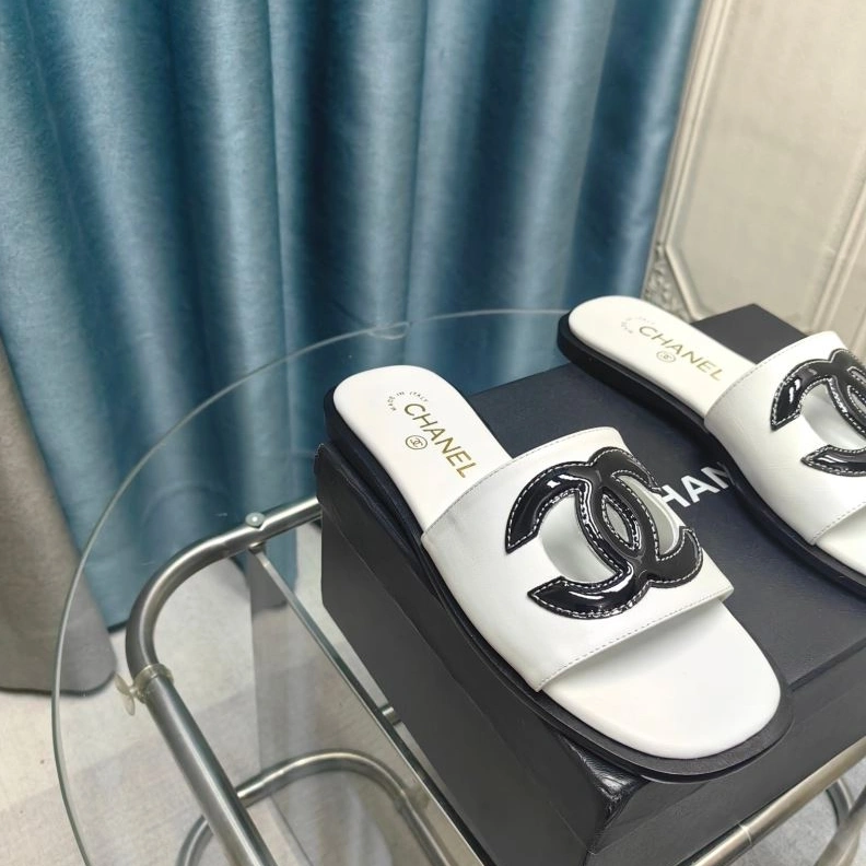 Chxnxl Slippers Sophisticated 122724