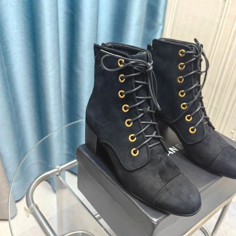 Classic Chxnxl Boots 123265