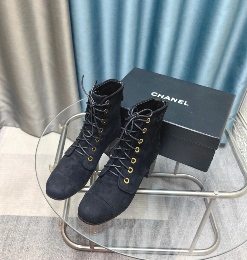 Classic Chxnxl Boots 123265