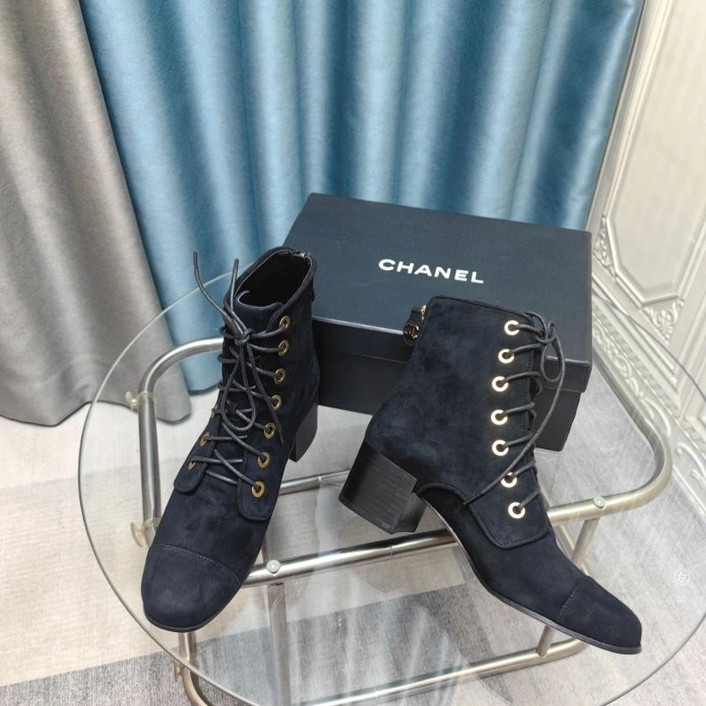 Classic Chxnxl Boots 123265