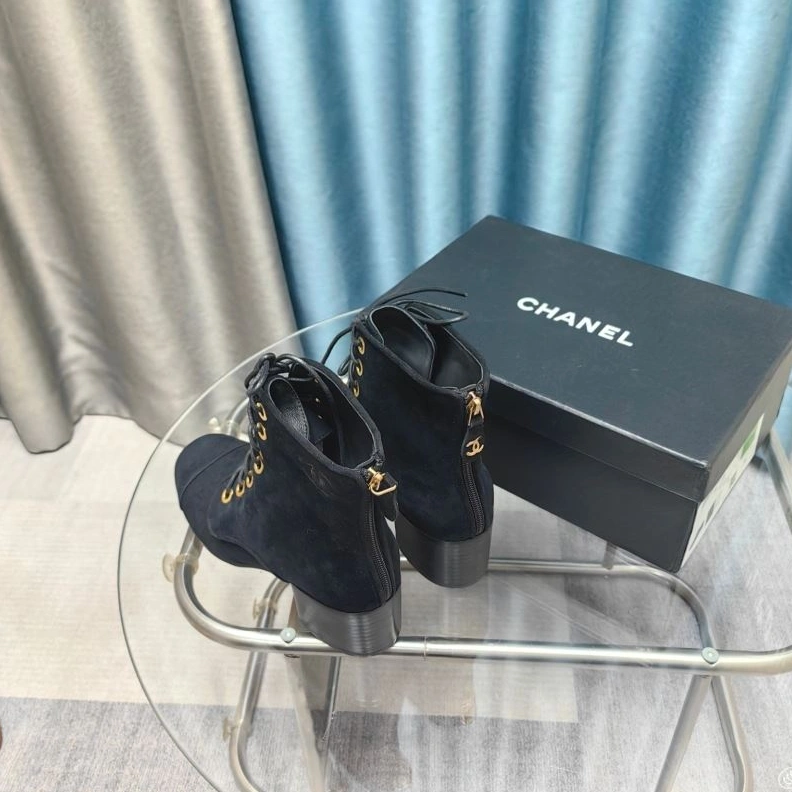 Classic Chxnxl Boots 123265