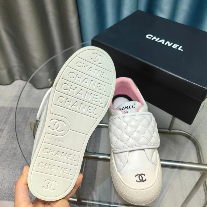 Comfortable Chxnxl Sneakers 122346