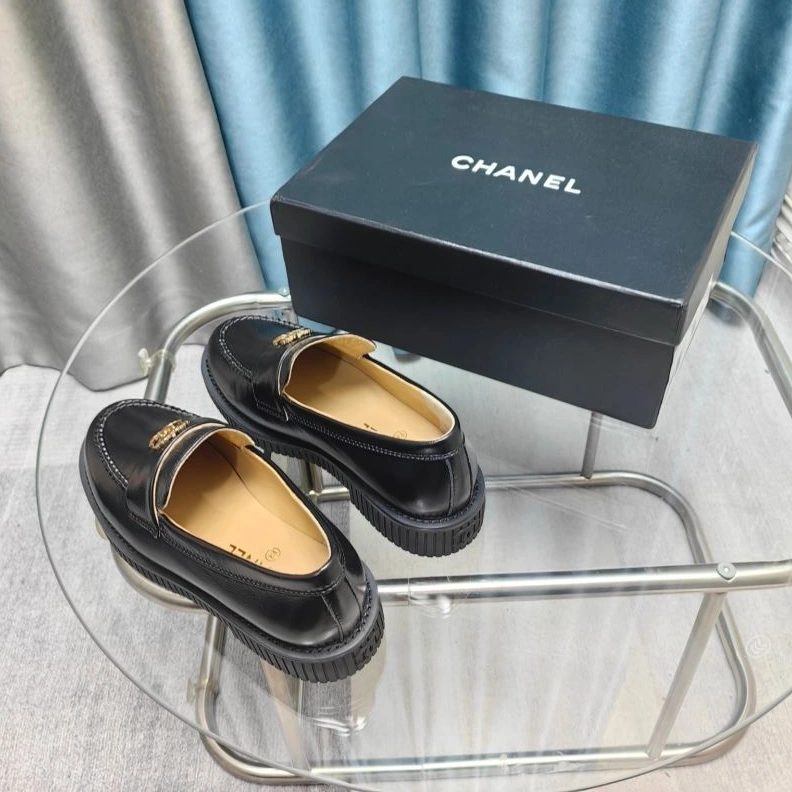 Classic Chxnxl Leather Shoes 123065