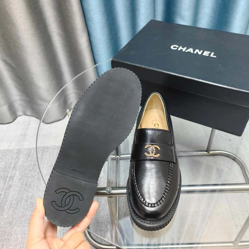 Classic Chxnxl Leather Shoes 123065