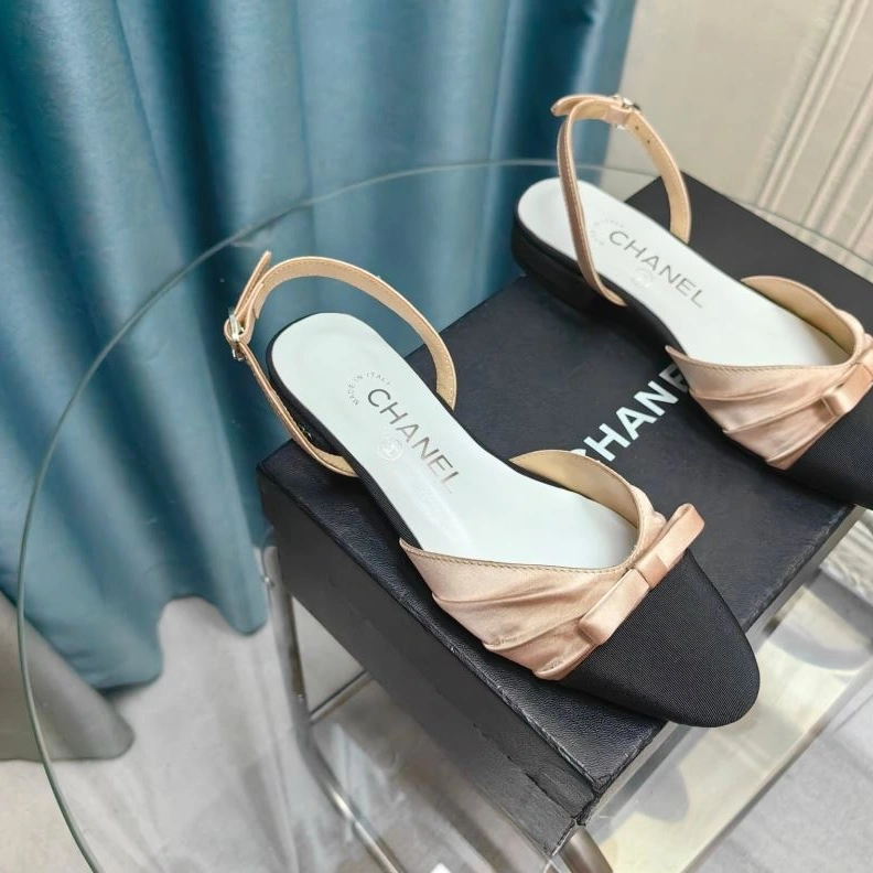 ModernLook Chxnxl Sandals 123004