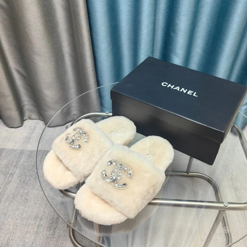 Refined Chxnxl Slippers 122713