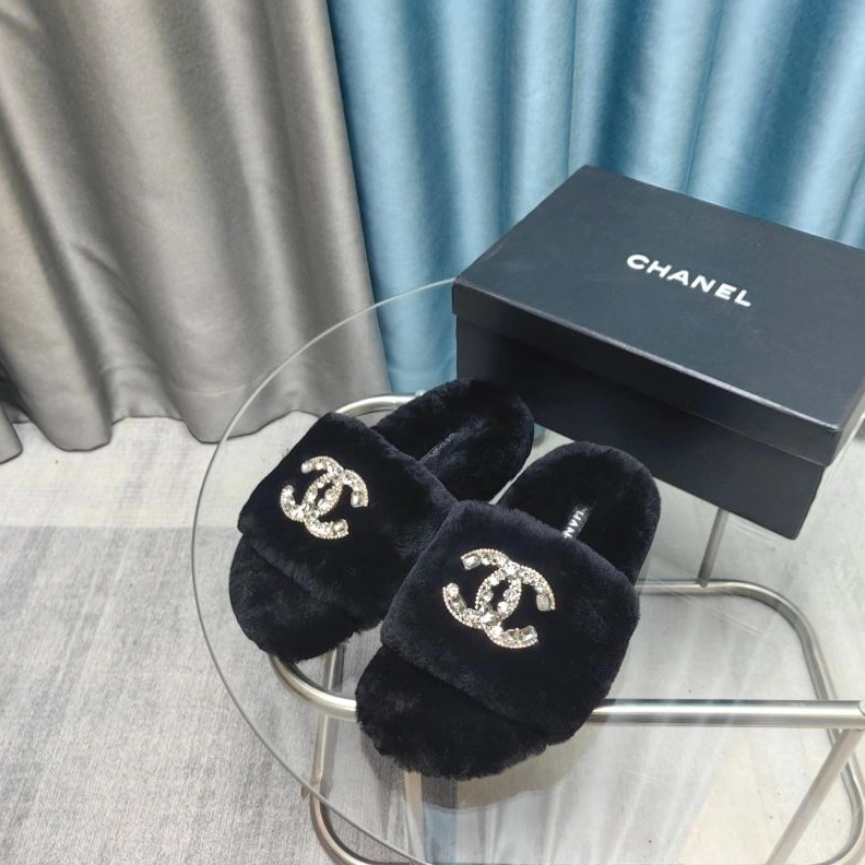 Chxnxl Slippers Bold 122712