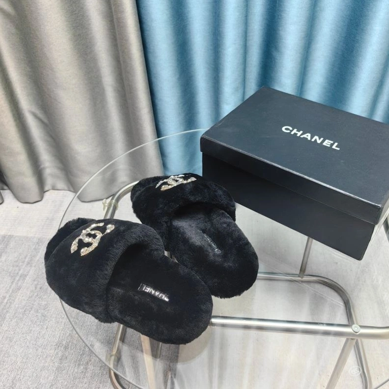 Chxnxl Slippers Bold 122712