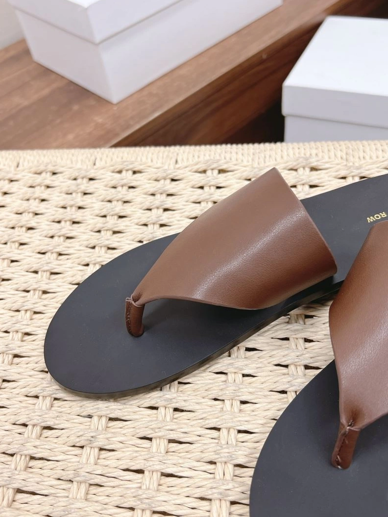 Cozy Othxr Slippers 213156