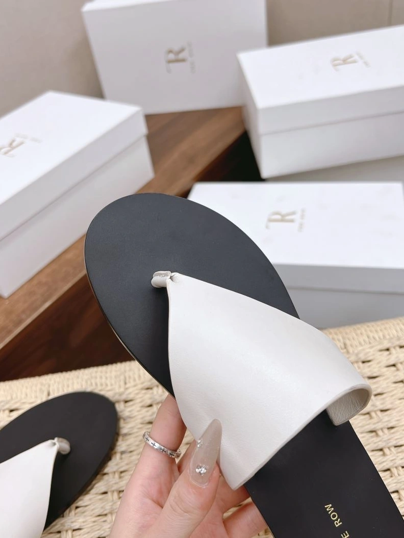 Othxr Slippers ModernLook 213164