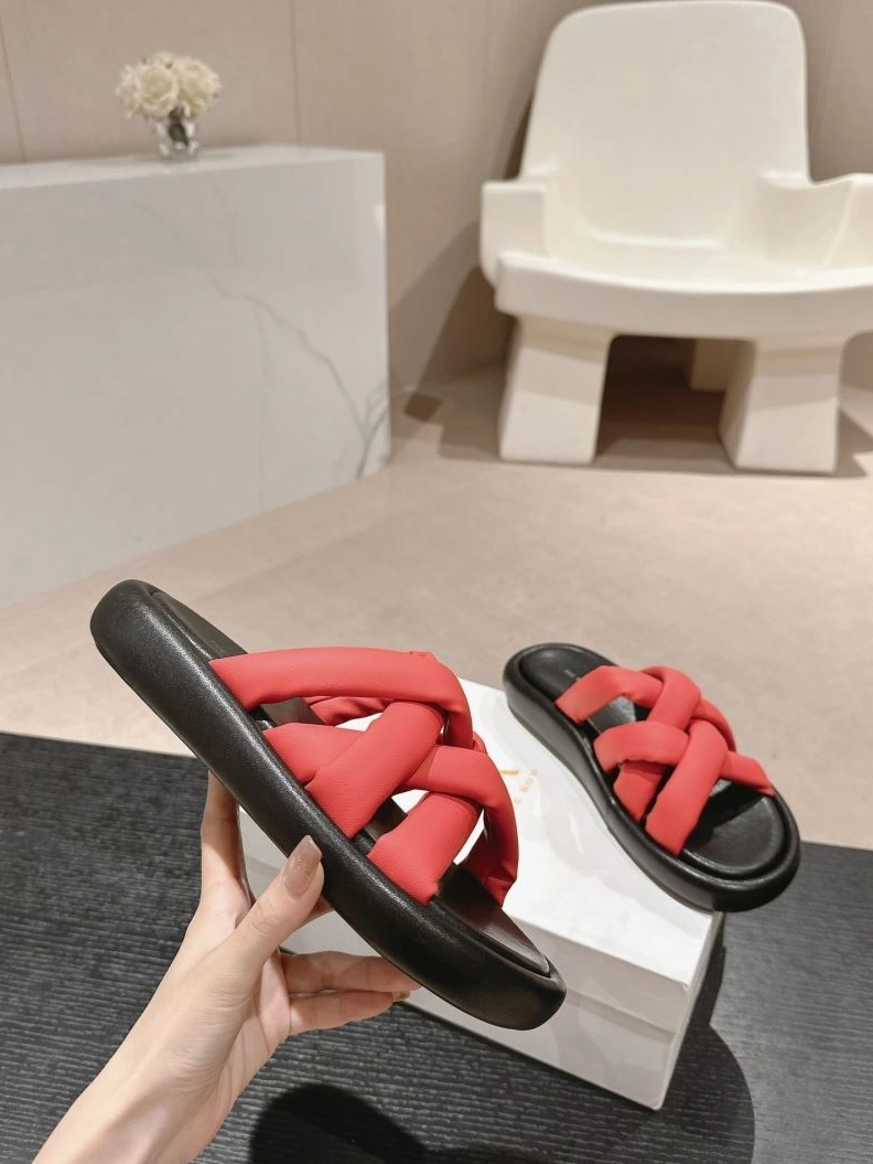 Cozy Othxr Slippers 213157