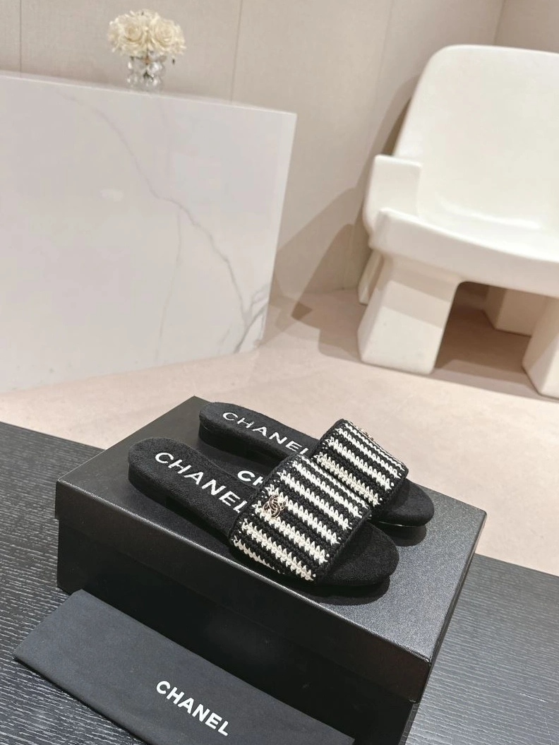 AllSeason Chxnxl Slippers 122705