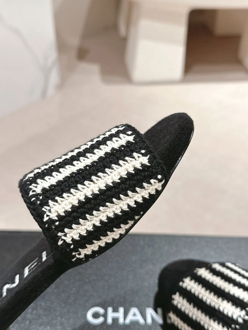 AllSeason Chxnxl Slippers 122705