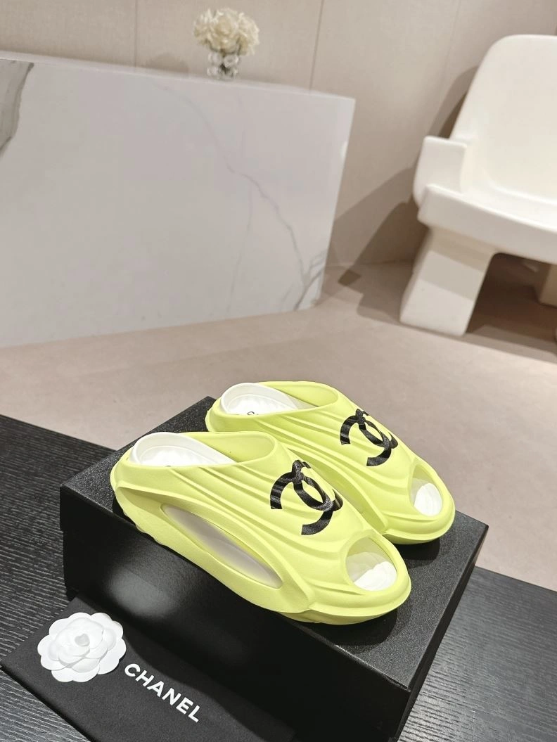 Practical Chxnxl Slippers 122701