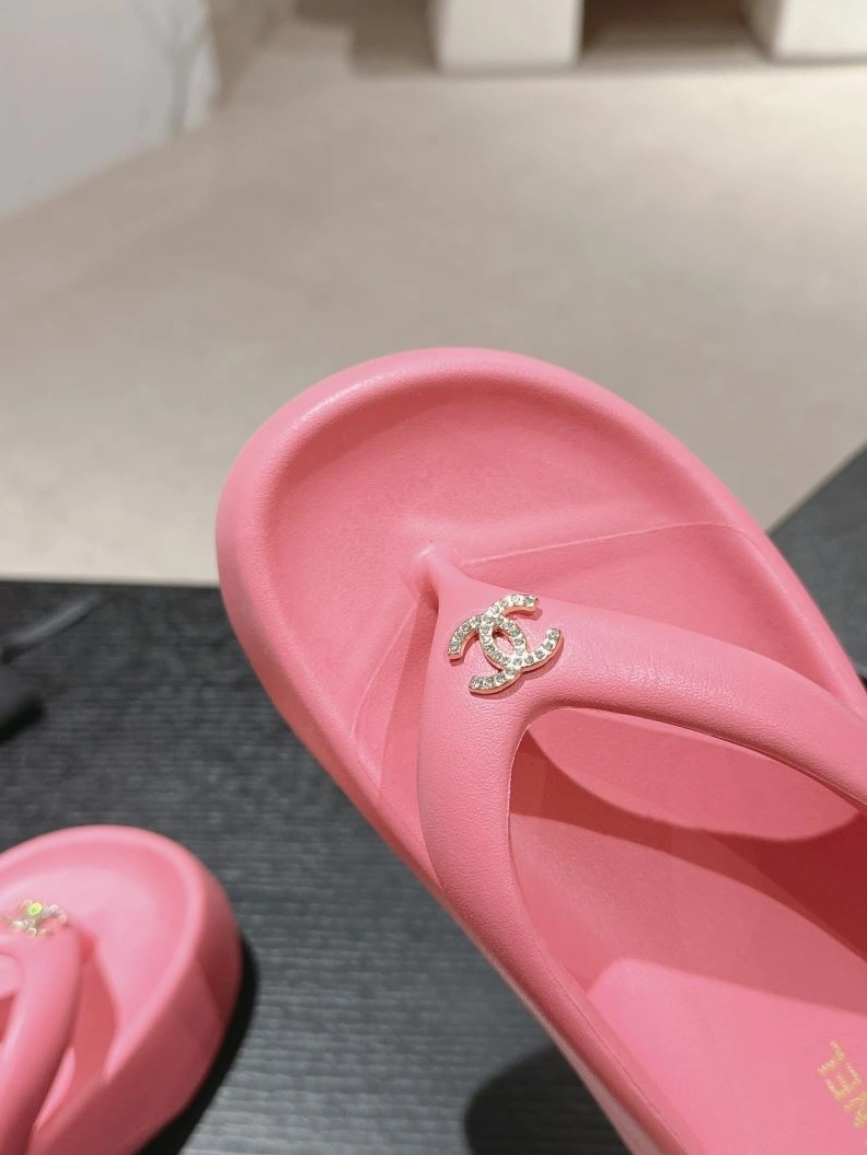 Fashionable Chxnxl Slippers 122683