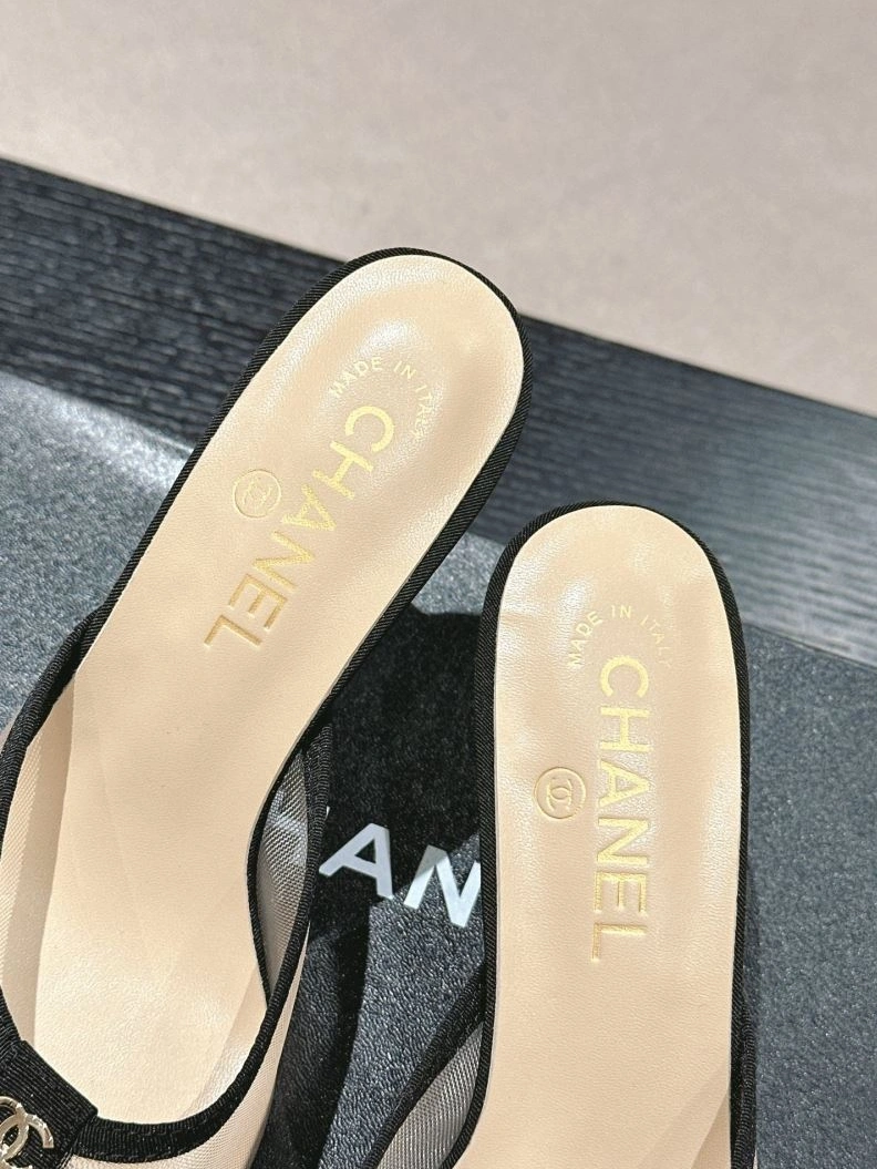 Modern Chxnxl Slippers 122669