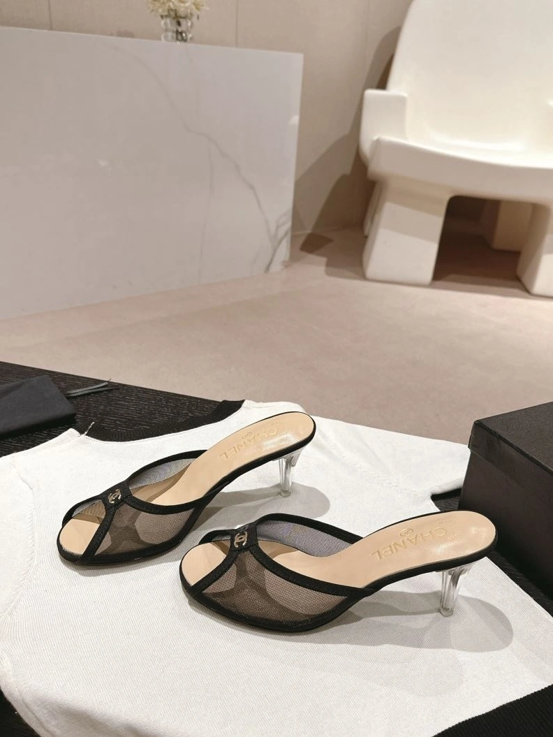Modern Chxnxl Slippers 122697