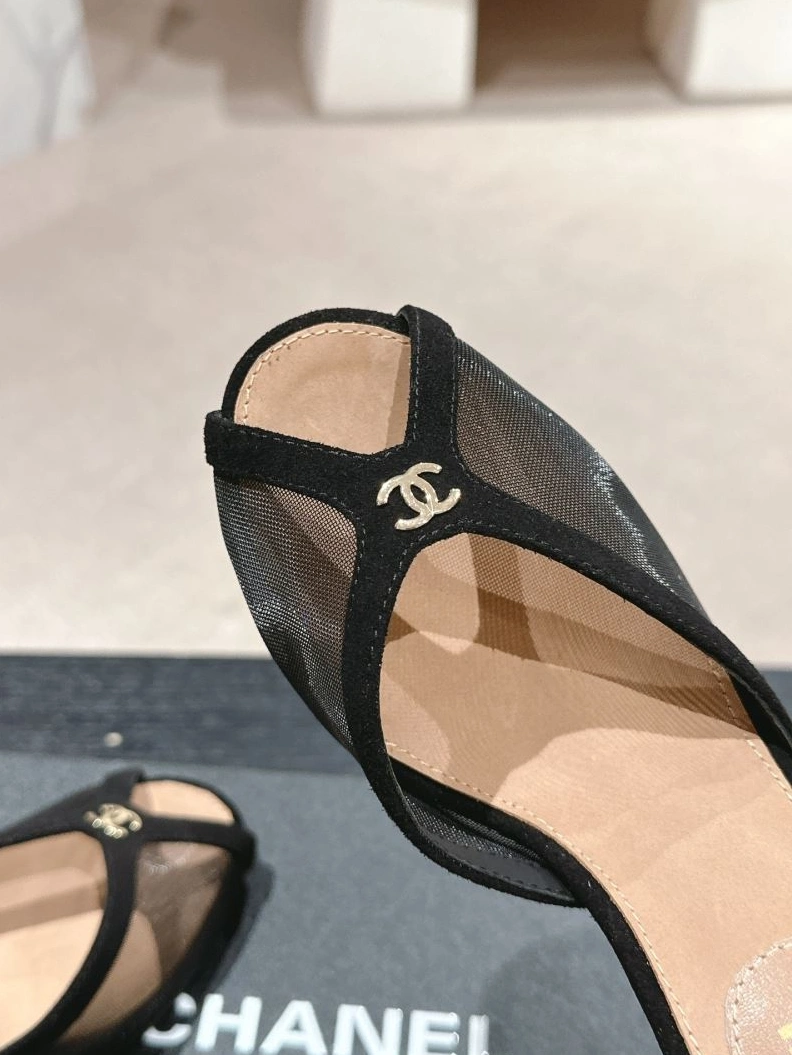 Affordable Chxnxl Slippers 122661