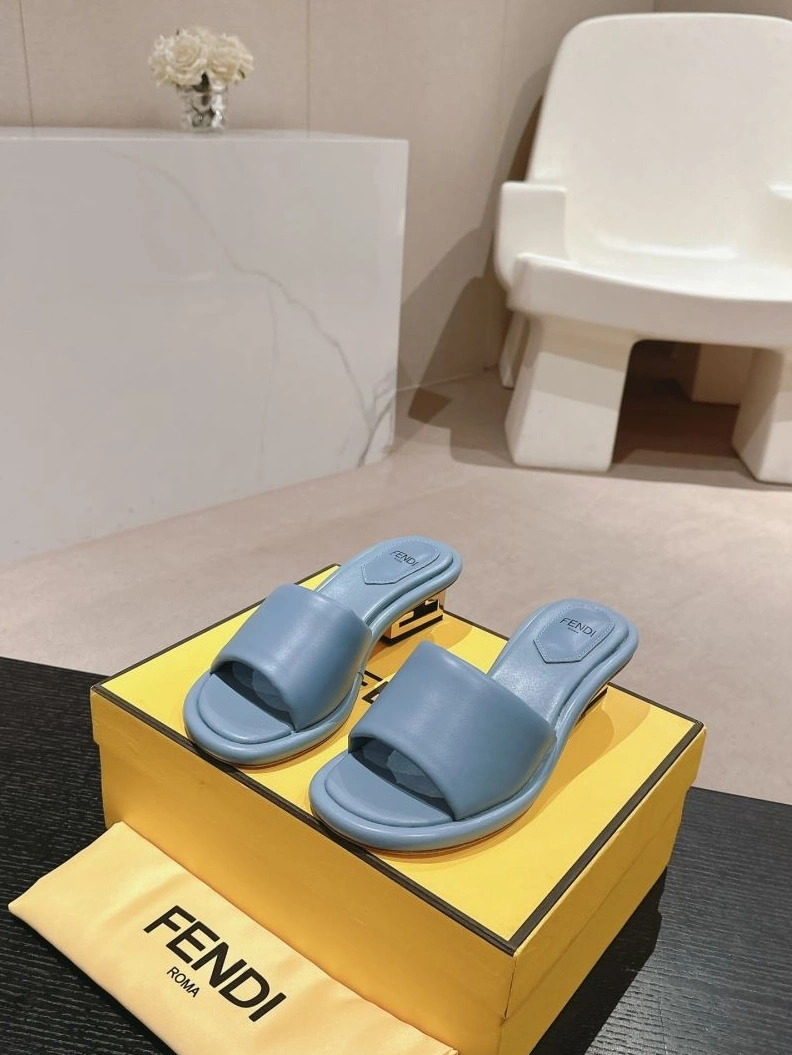 Classic Fxndx Slippers 147879