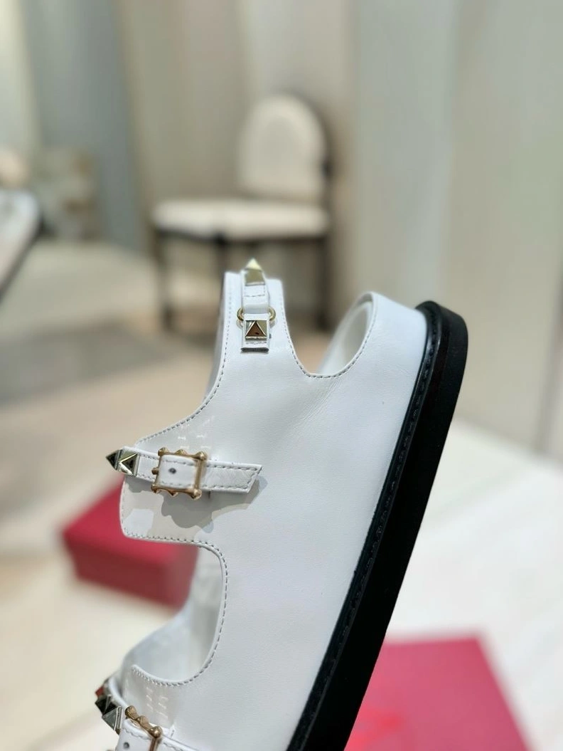 BestValue Vxlxntino Sandals 230095