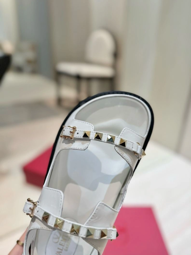 BestValue Vxlxntino Sandals 230095