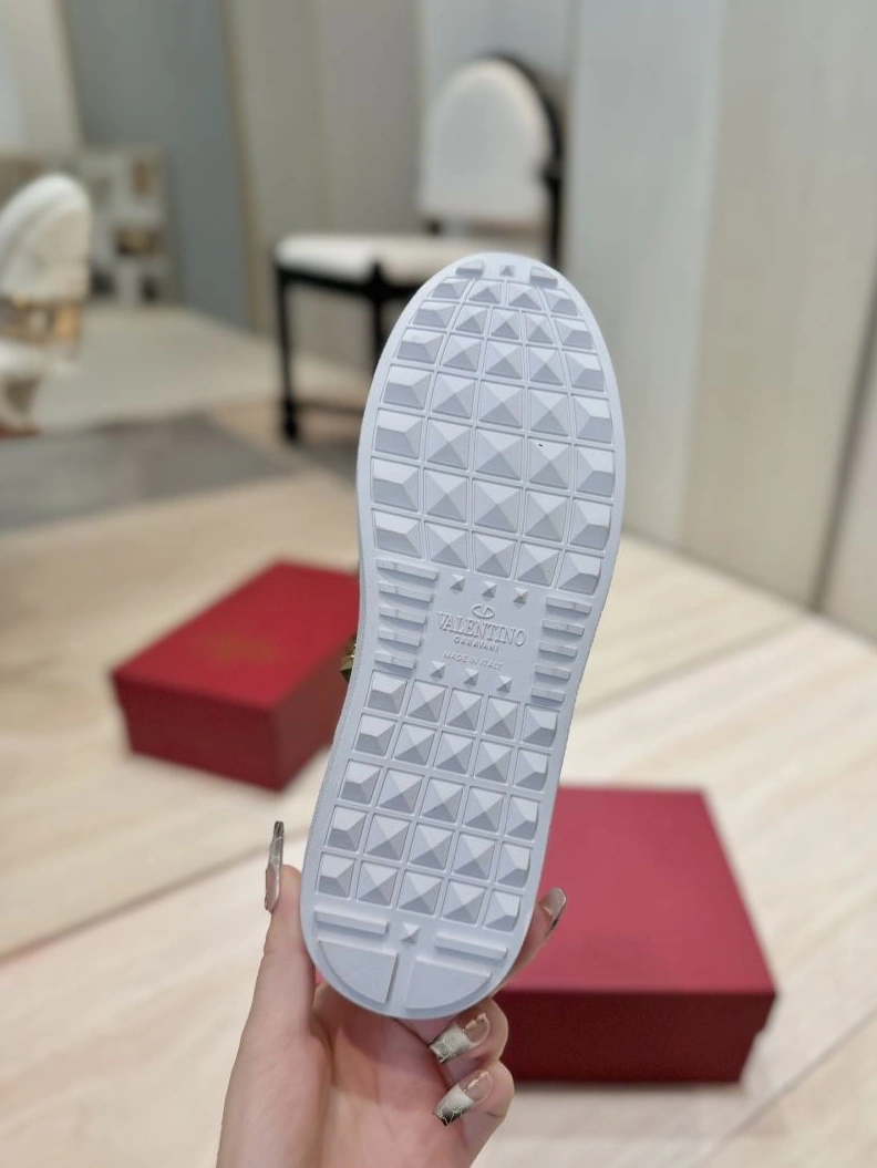 WellDesigned Vxlxntino Casual Shoes 230190