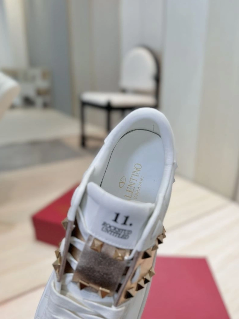 WellDesigned Vxlxntino Casual Shoes 230190