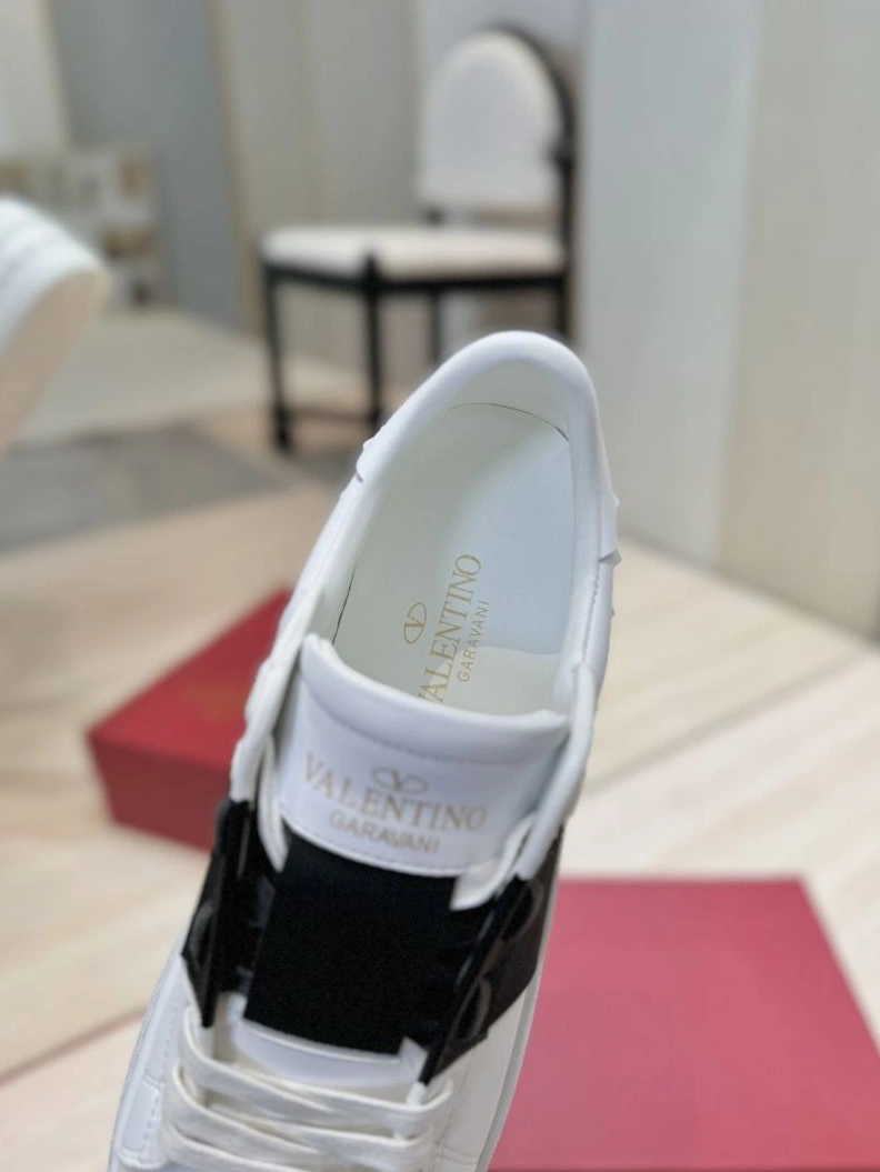 NewStyle Vxlxntino Casual Shoes 230181
