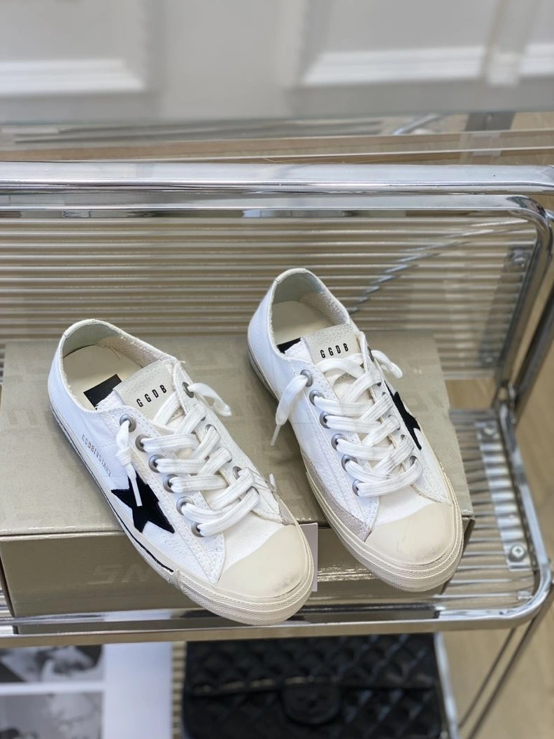Comfortable Othxr Sneakers 213112