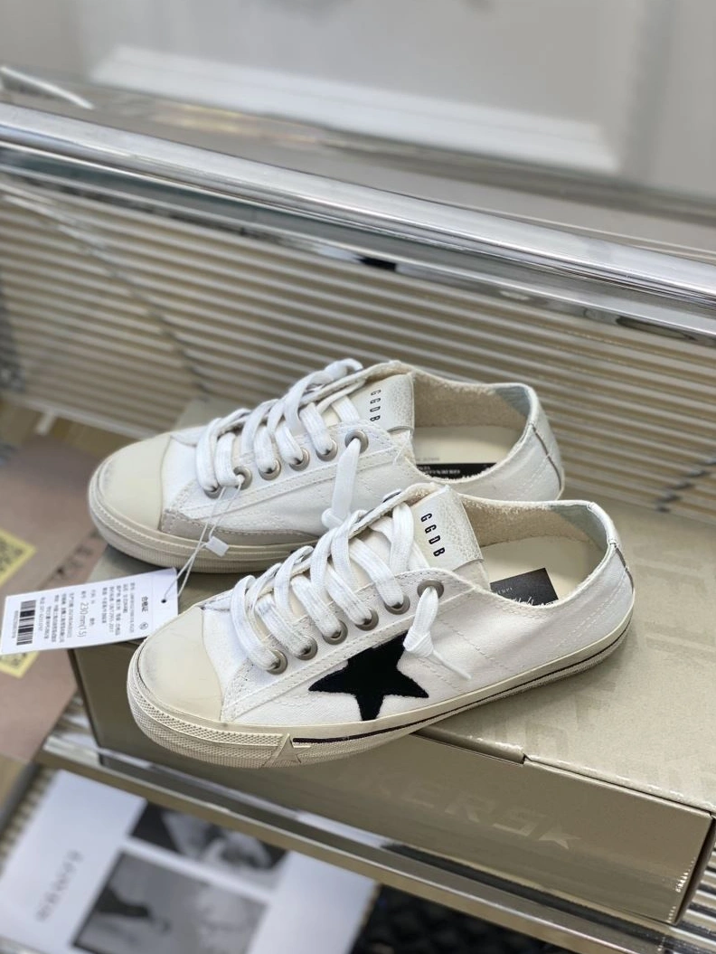 Comfortable Othxr Sneakers 213112