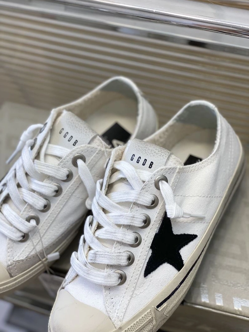Comfortable Othxr Sneakers 213112