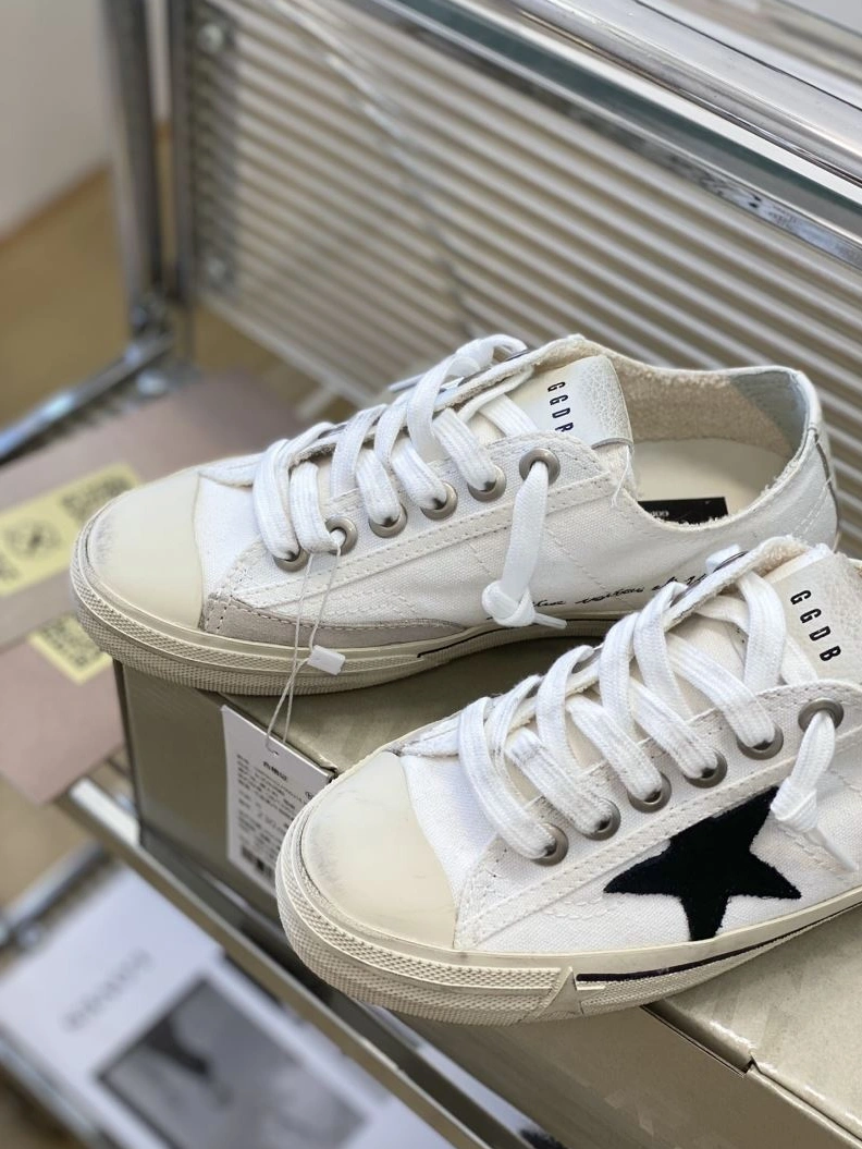 Comfortable Othxr Sneakers 213112