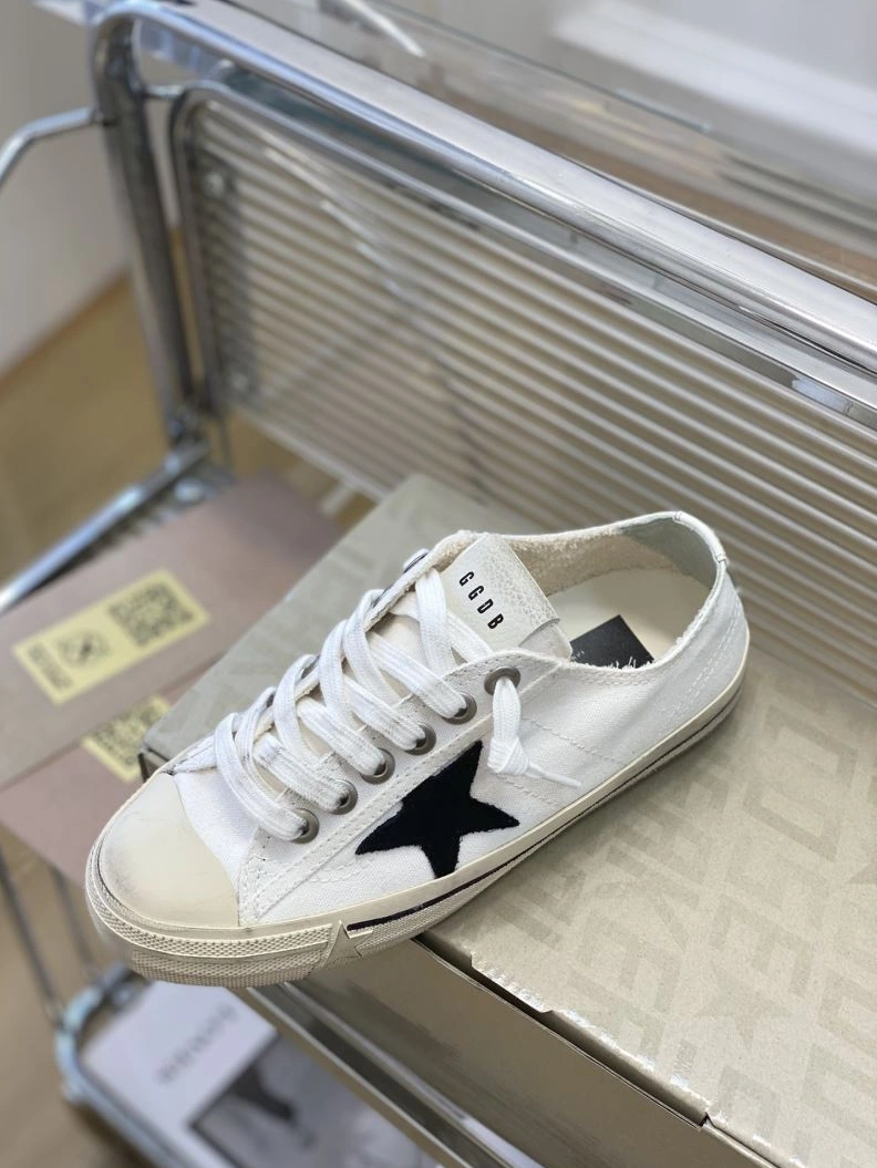 Comfortable Othxr Sneakers 213112