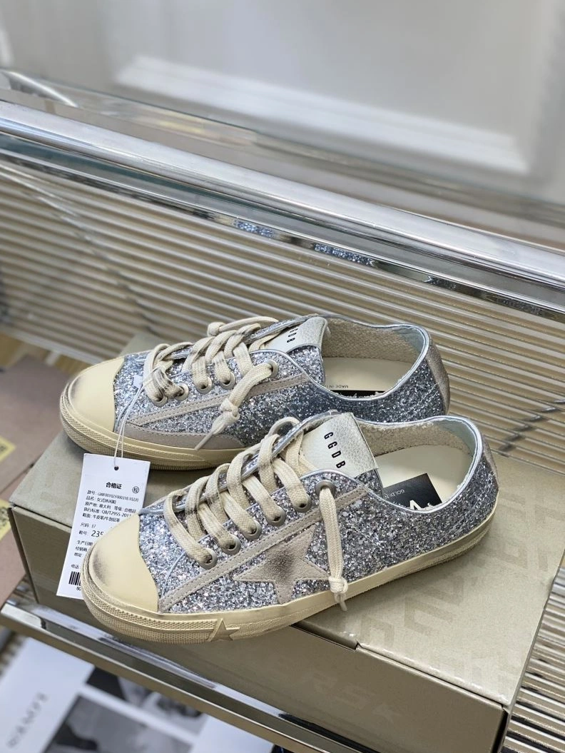 Versatile Othxr Sneakers 213091