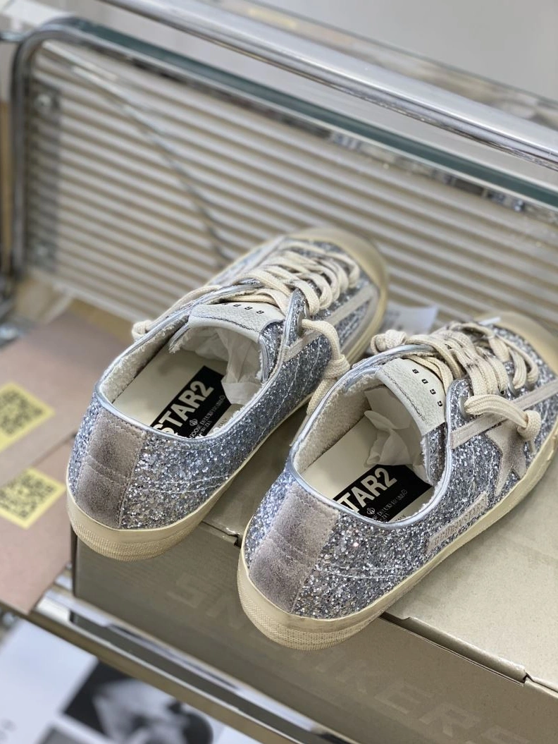 Versatile Othxr Sneakers 213091