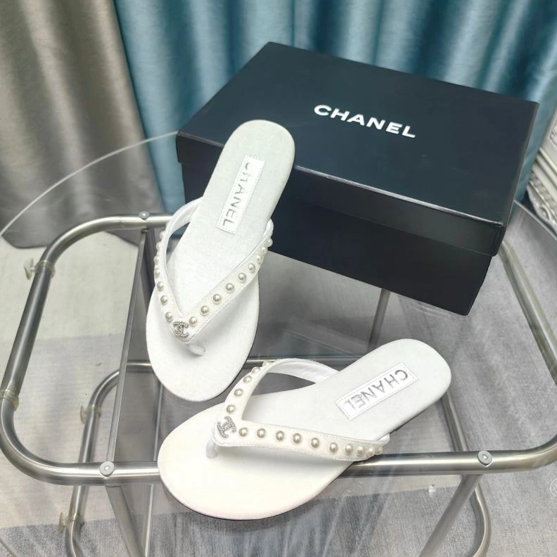 Practical Chxnxl Slippers 122658