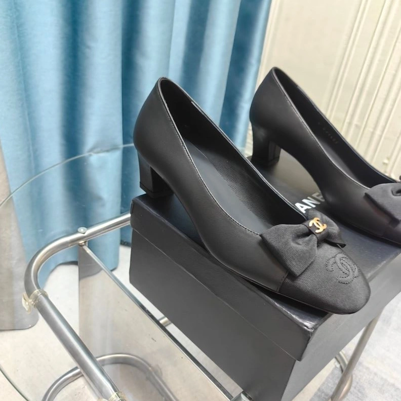 Resilient Chxnxl Flat Shoes 123205