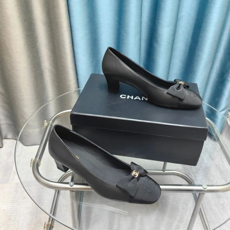 Resilient Chxnxl Flat Shoes 123205