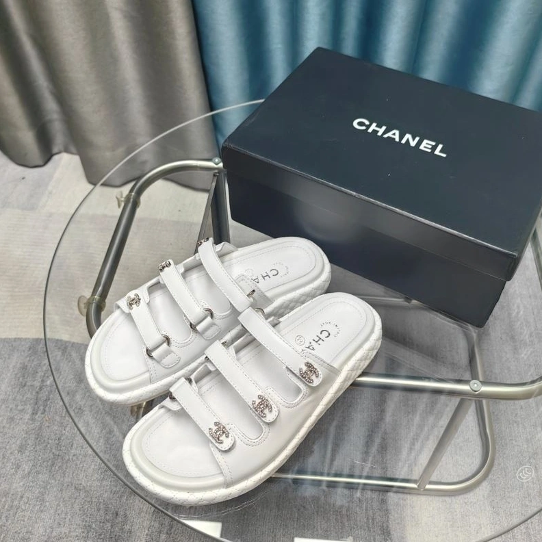 Chxnxl Sandals Bold 122970