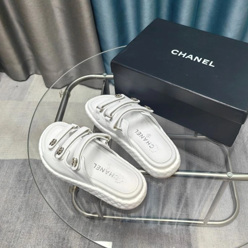 Chxnxl Sandals Bold 122970