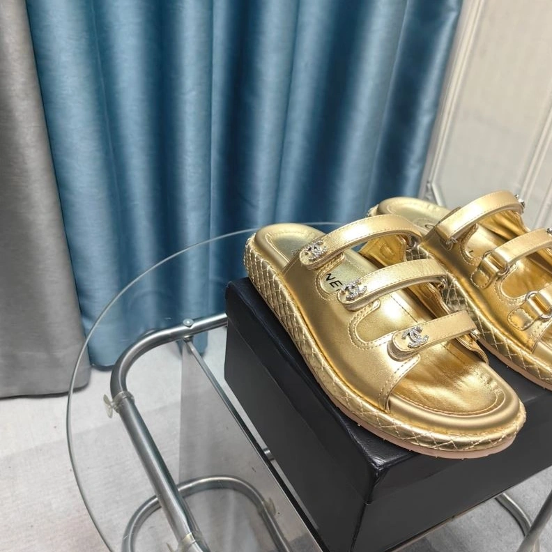 ModernLook Chxnxl Sandals 122973