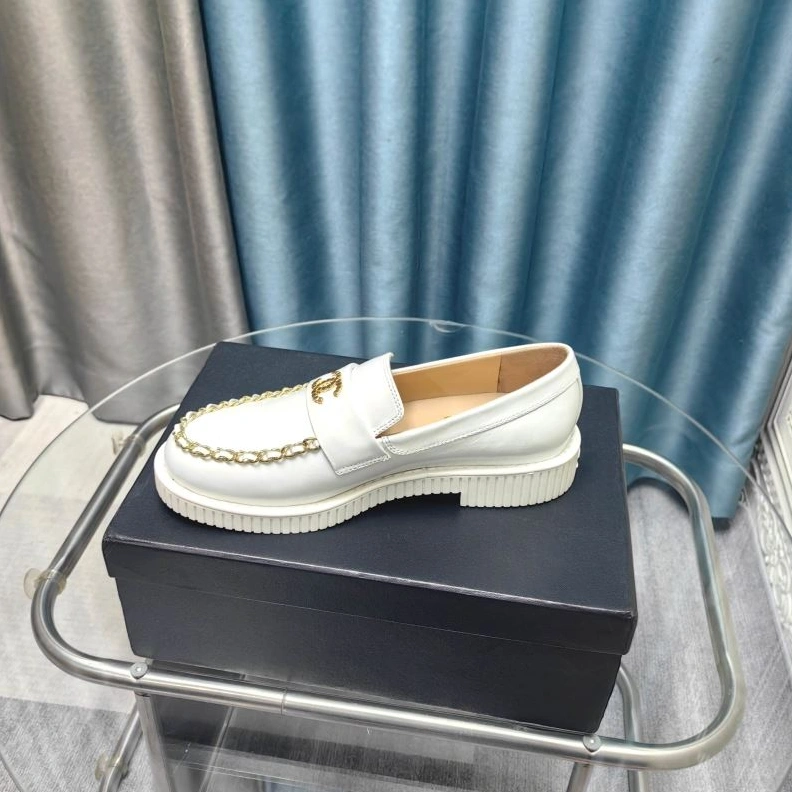 Compact Chxnxl Leather Shoes 123048