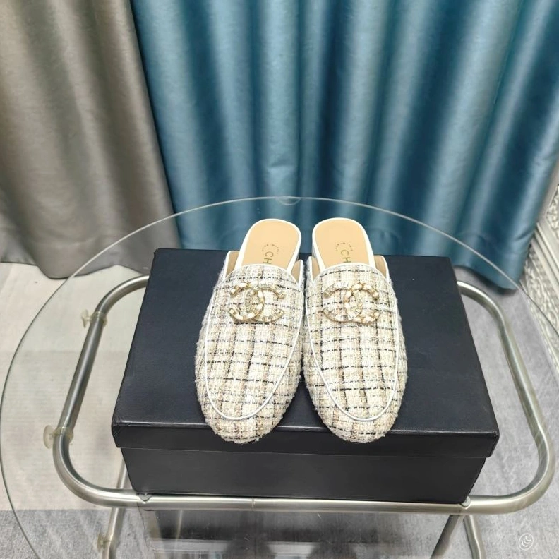 ModernLook Chxnxl Slippers 122633