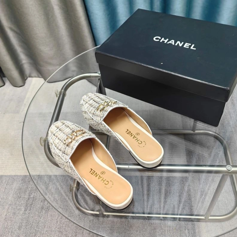 ModernLook Chxnxl Slippers 122633