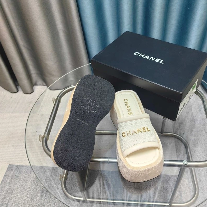 Chxnxl Slippers StreetReady 122650